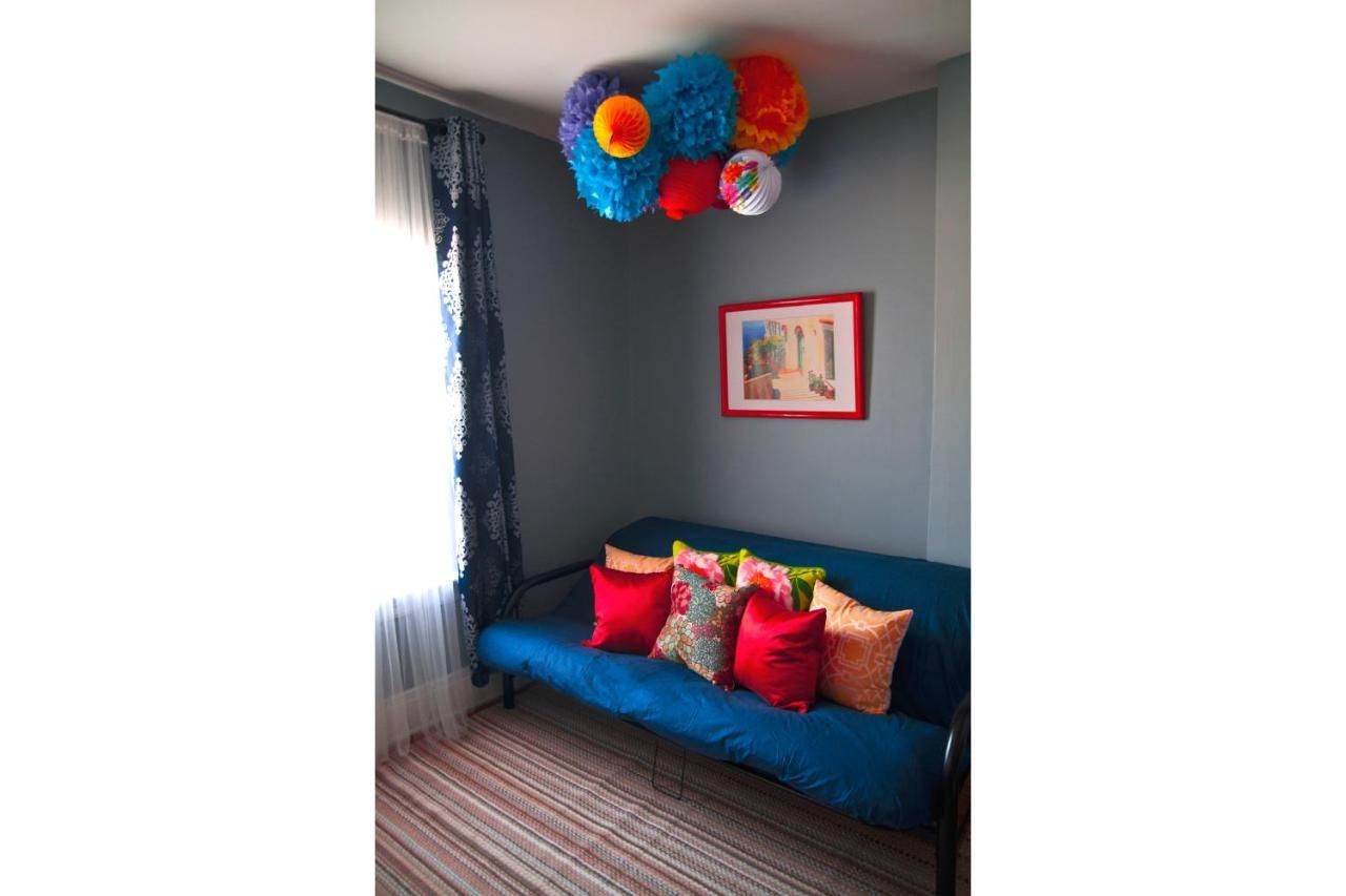 Colour Cube Guest House Toronto Downtown East Dış mekan fotoğraf